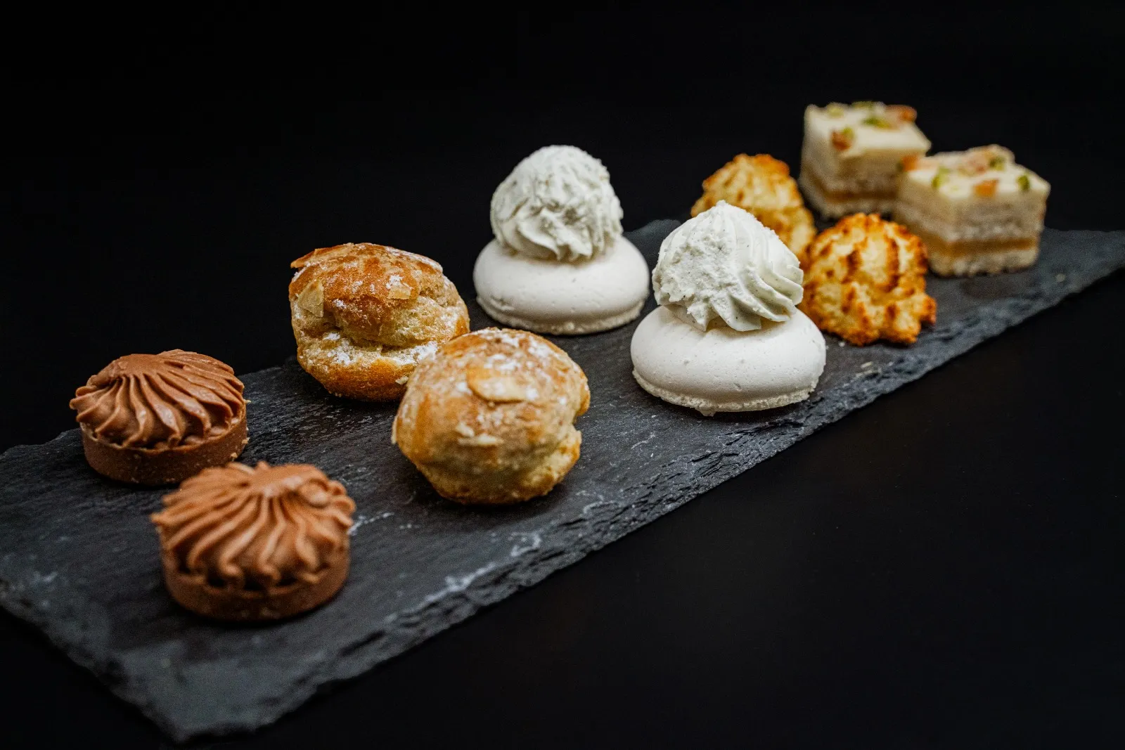 Choux à la crème pâtisserie artisanale - Traiteur Montpellier